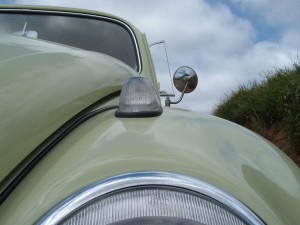 '61 VW Bug: Front Left
